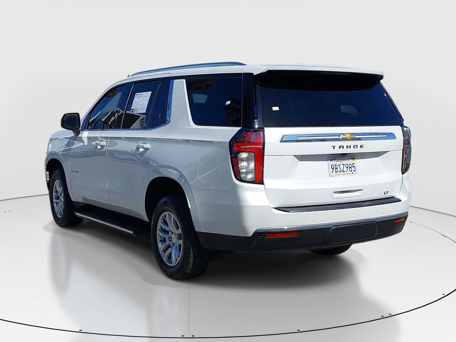 Used 2022 Chevrolet Tahoe LT w/ Luxury Package RWD image 5
