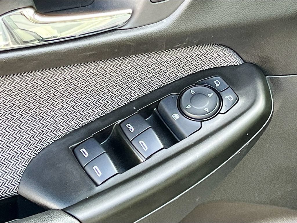 Used 2024 Chevrolet TrailBlazer LT w/ Convenience Package FWD image 17