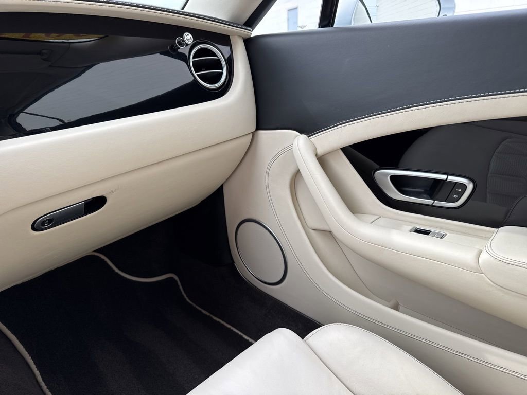 Used 2013 Bentley Continental GT image 24