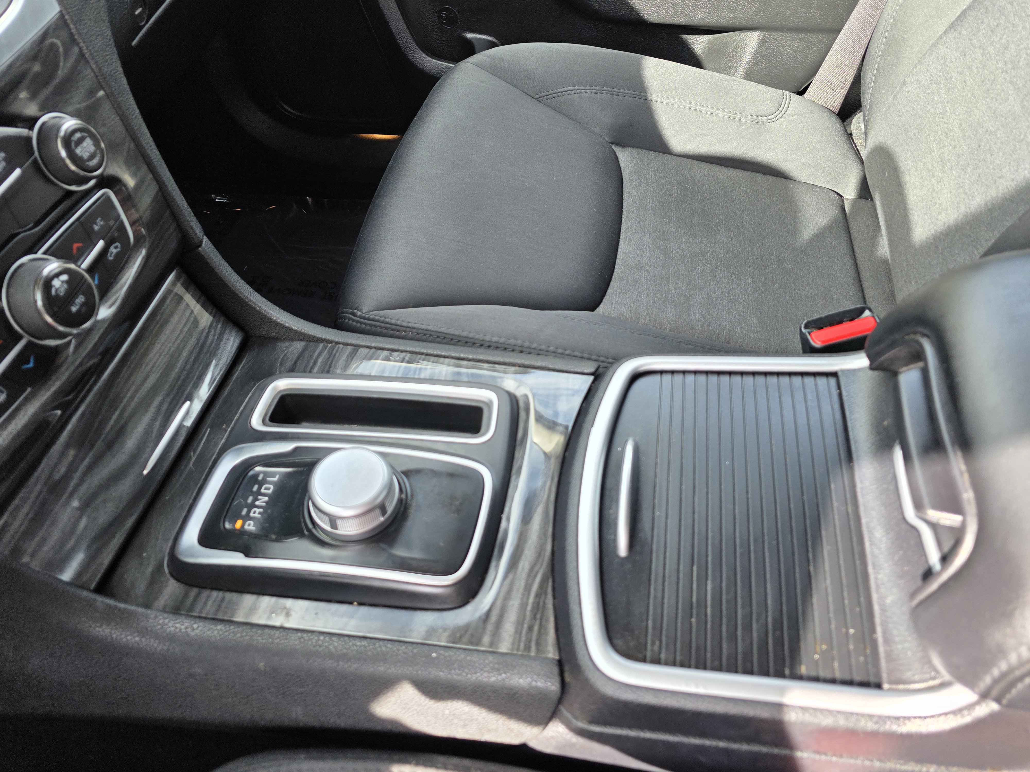 Certified 2021 Chrysler 300 Touring w/ Sport Appearance Package image 16