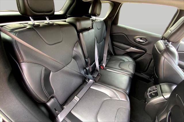 Certified 2020 Jeep Cherokee Limited w/ Technology Group FWD image 18