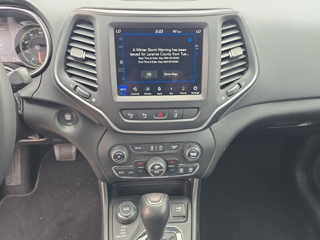 Used 2023 Jeep Cherokee Altitude Lux AWD/4WD image 20