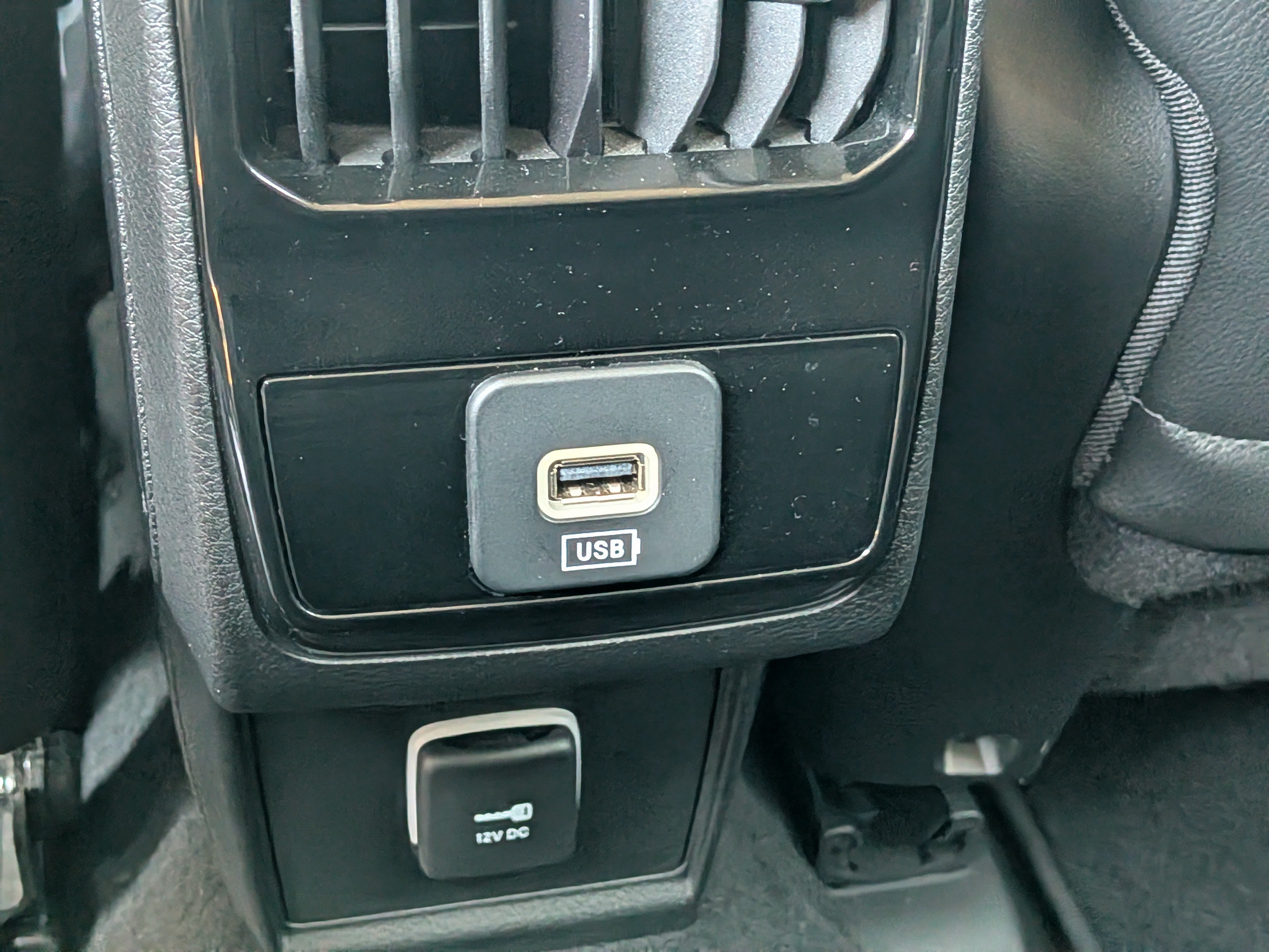 Used 2022 Jeep Compass Latitude AWD/4WD image 15