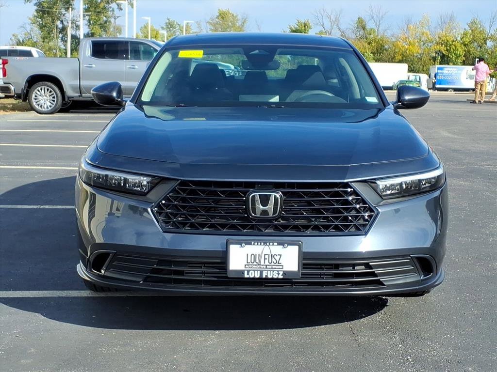 Used 2023 Honda Accord EX image 32