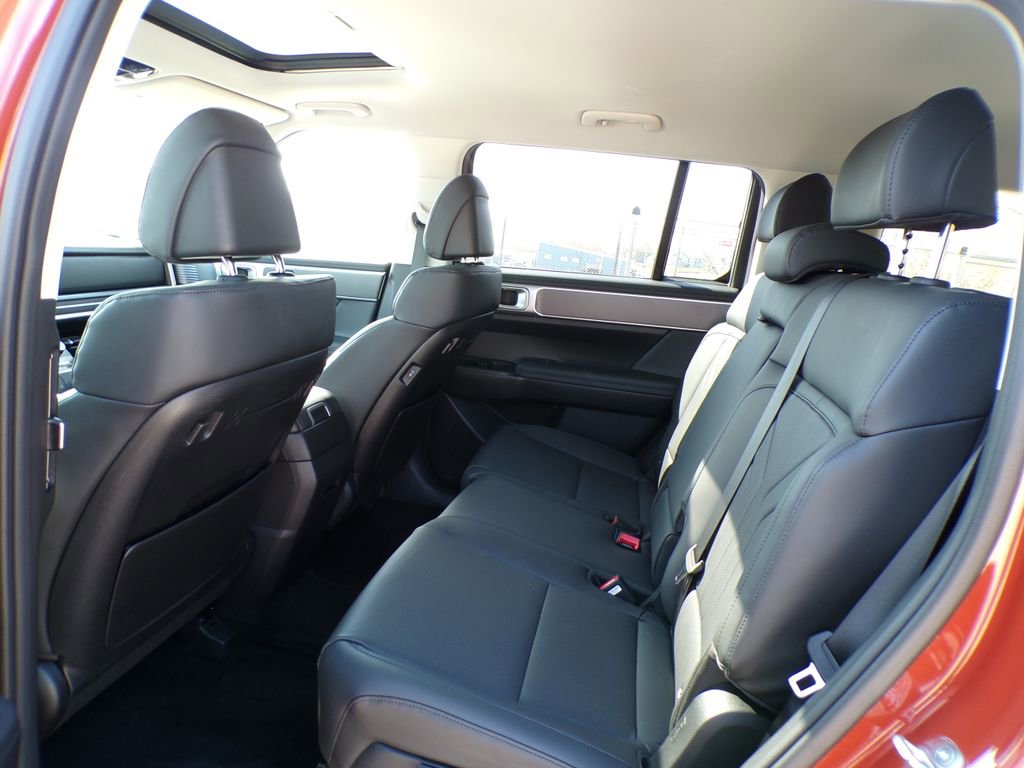 Certified 2025 Hyundai Santa Fe XRT AWD/4WD image 18