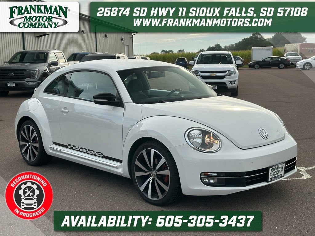 Used 2012 Volkswagen Beetle Launch Edition FWD image 1