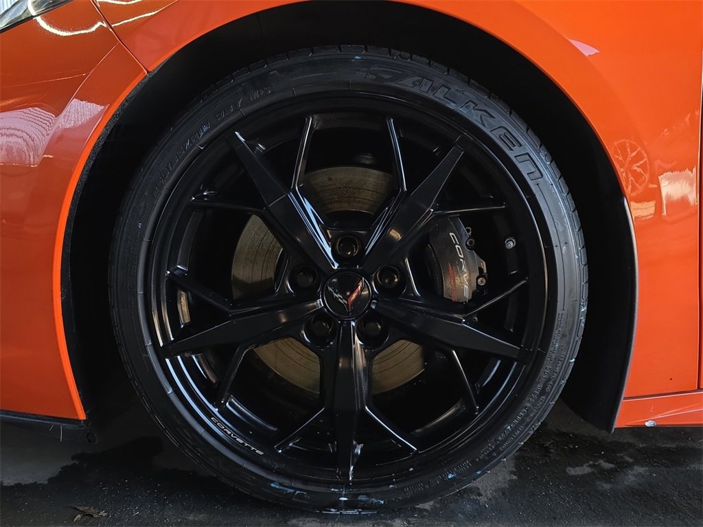 Used 2021 Chevrolet Corvette Stingray Premium Cpe w/ Z51 Performance Package image 23