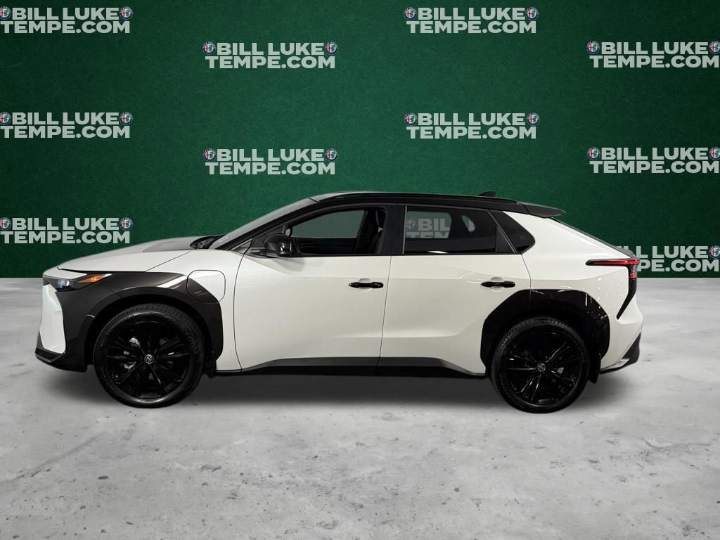Used 2025 Toyota bZ4X AWD image 9