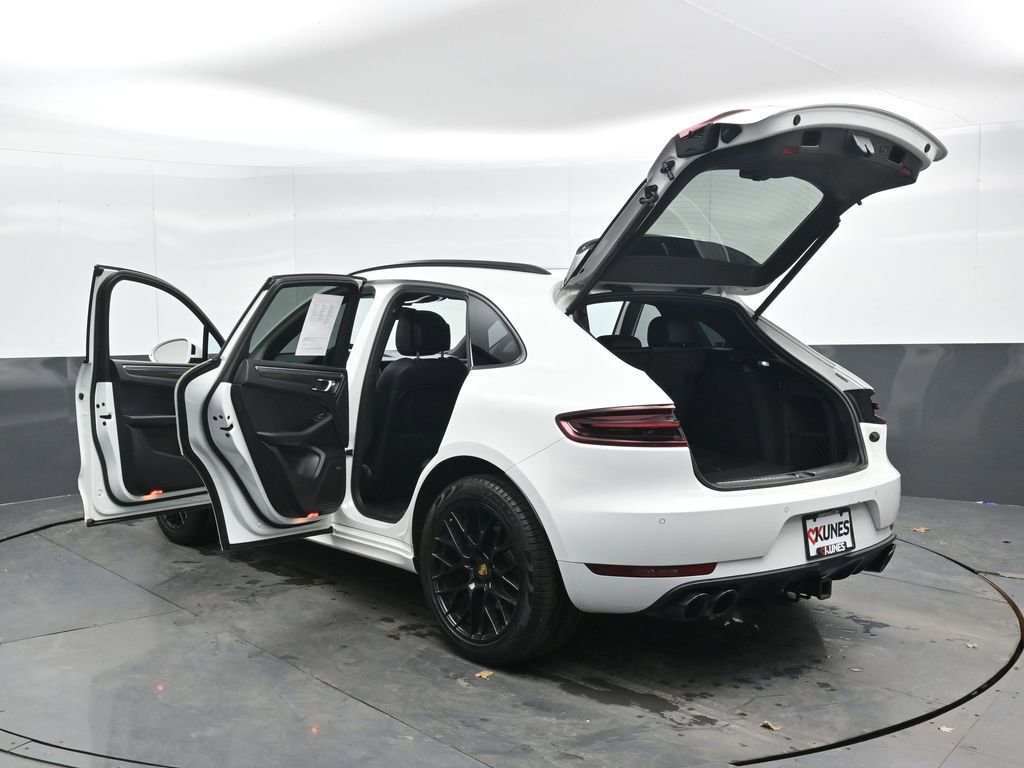 Used 2018 Porsche Macan GTS w/ Premium Package Plus image 49