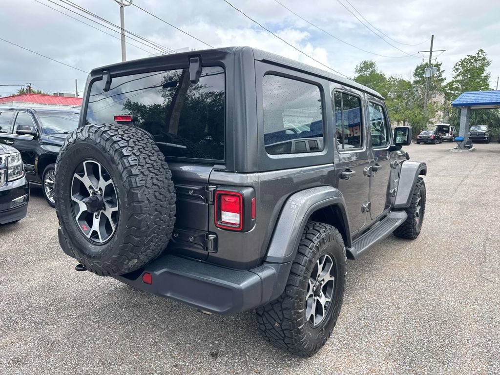 Used 2019 Jeep Wrangler Unlimited Sahara image 8