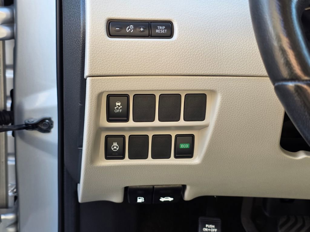 Used 2018 Nissan Rogue Sport SL image 14