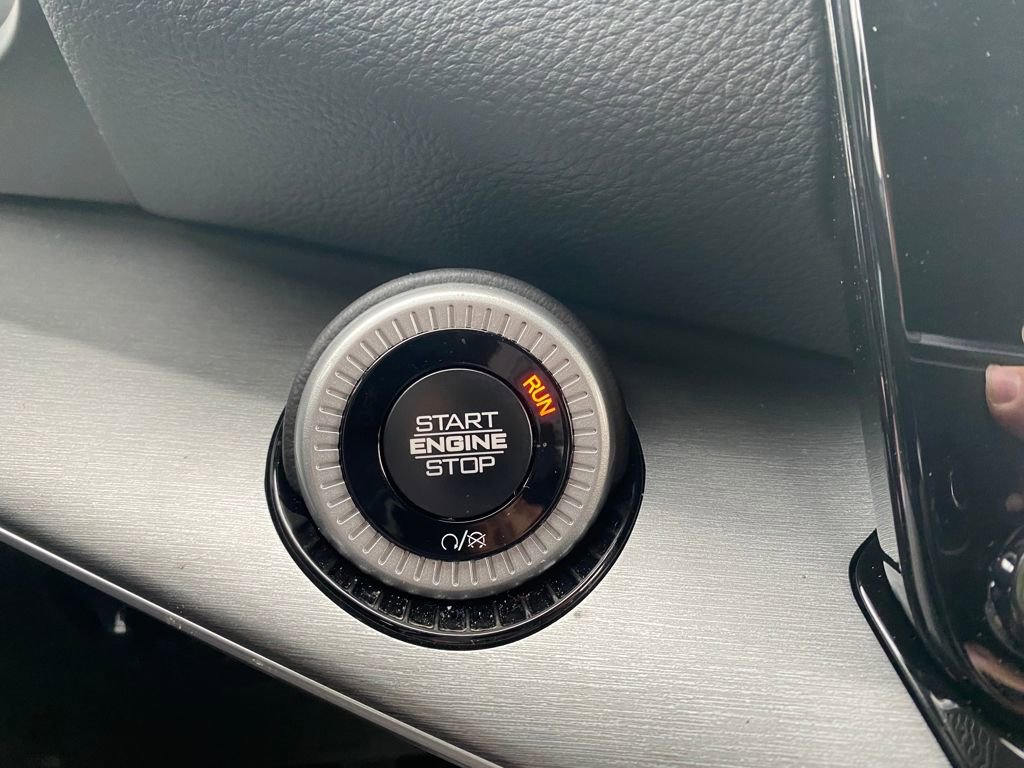 New 2026 Jeep Grand Wagoneer L 4WD w/ HD Trailer Tow Package image 14