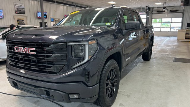 Used 2022 GMC Sierra 1500 Elevation w/ X31 Off-Road Package image 9