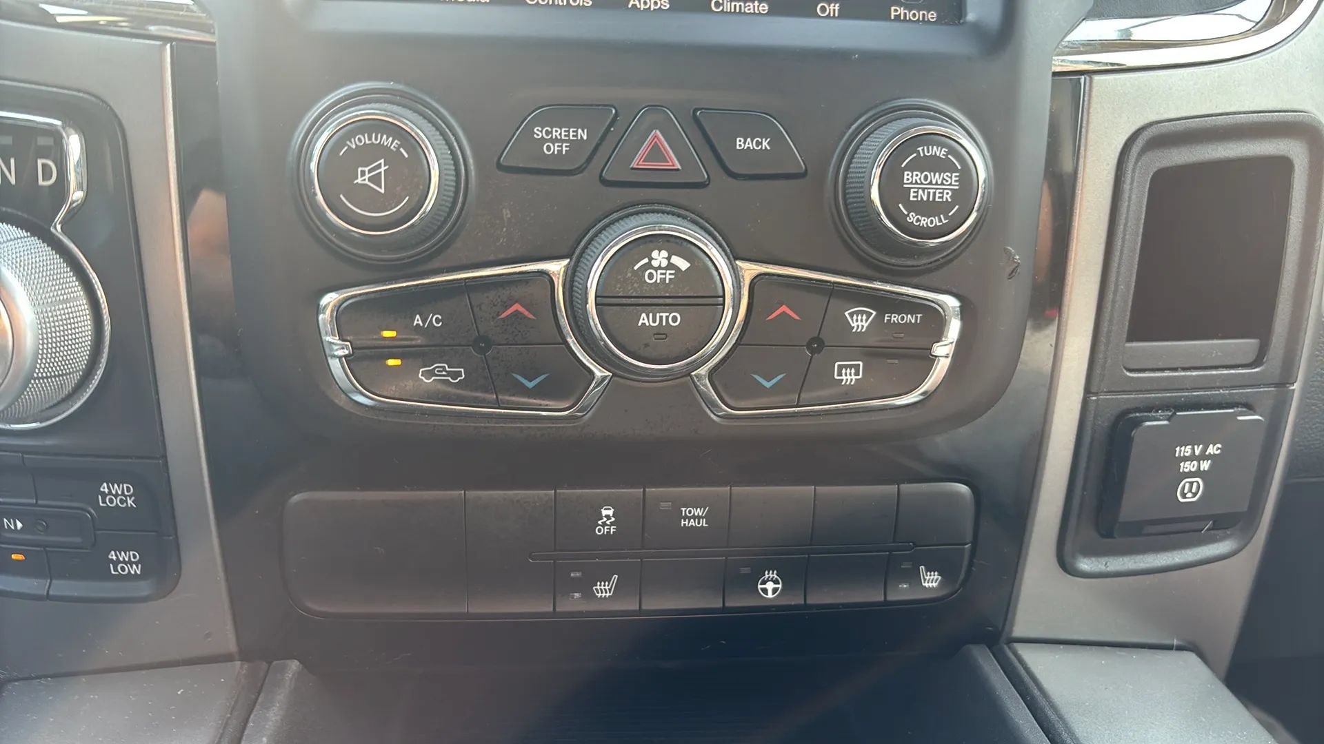 Used 2016 RAM 1500 Sport w/ Sport Premium Group AWD/4WD image 24