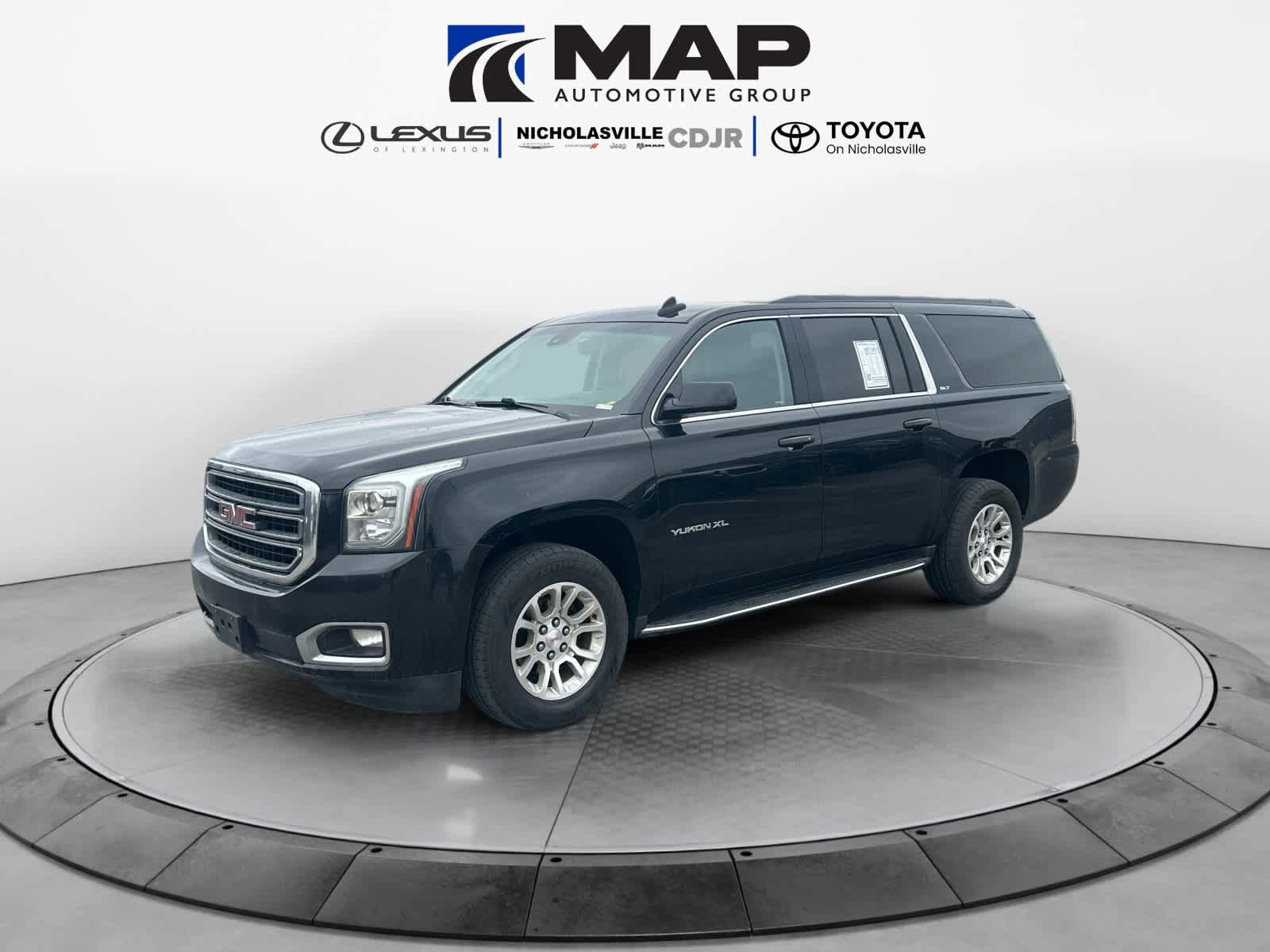 Used 2019 GMC Yukon XL SLT image 1