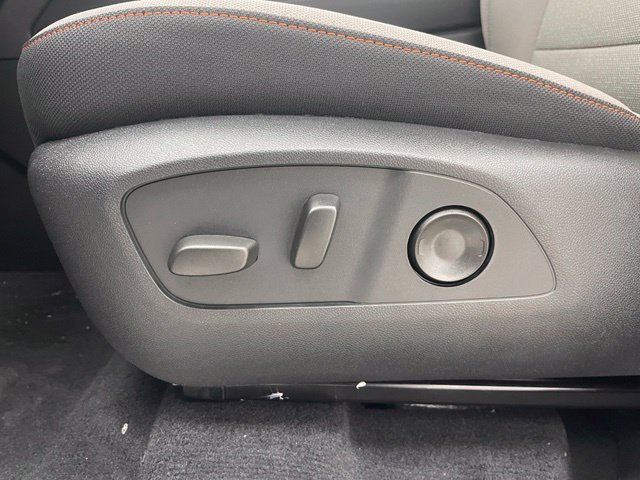 New 2027 Chevrolet Traverse LT AWD/4WD image 15