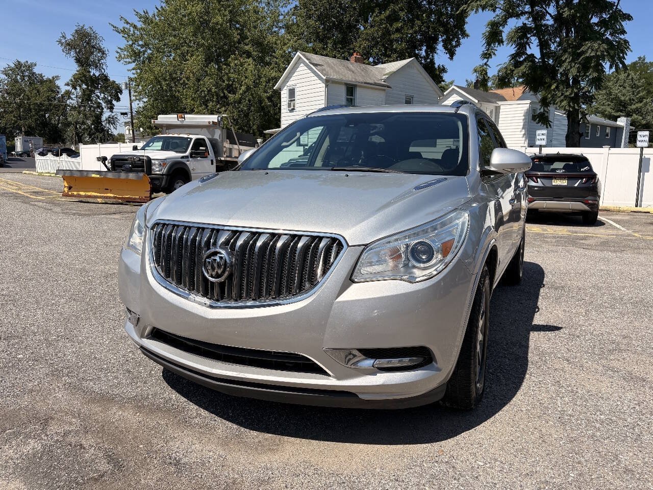 Used 2017 Buick Enclave Leather FWD image 2