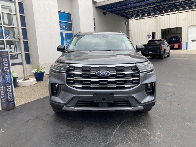 New 2026 Ford Explorer Active w/ Active Comfort Package AWD/4WD image 4