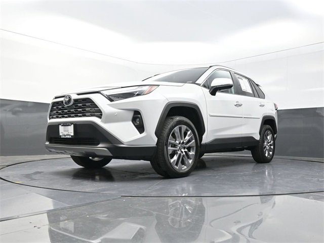 Used 2025 Toyota RAV4 Limited image 19