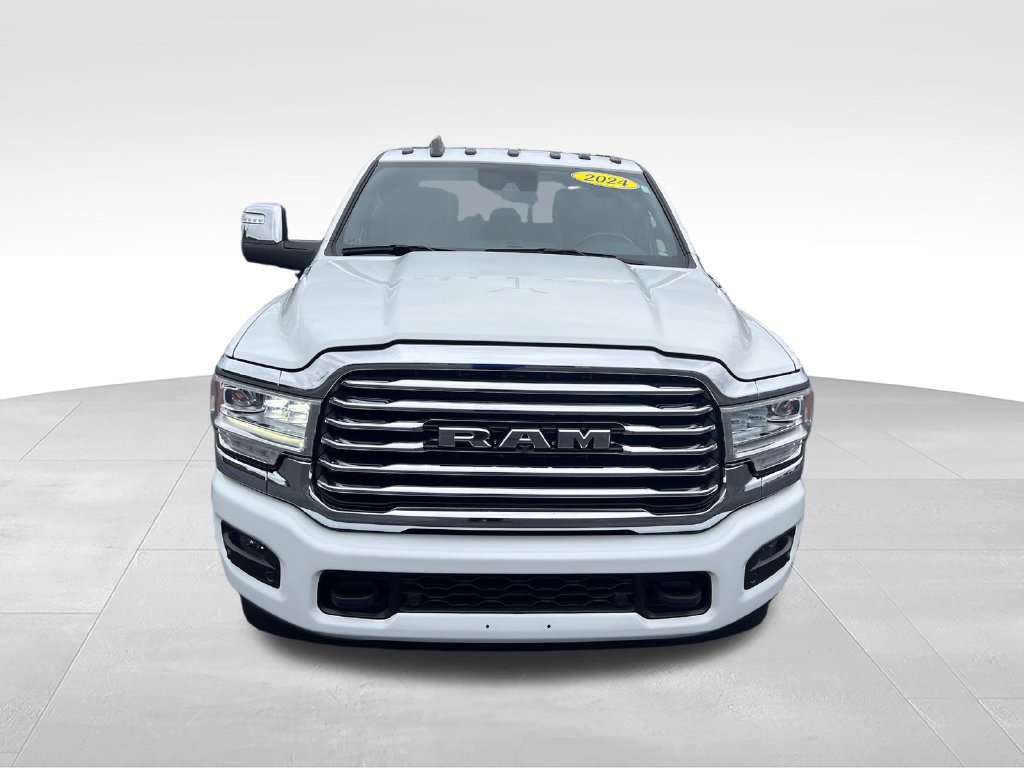 Used 2024 RAM 3500 Limited w/ Safety Group AWD/4WD image 8