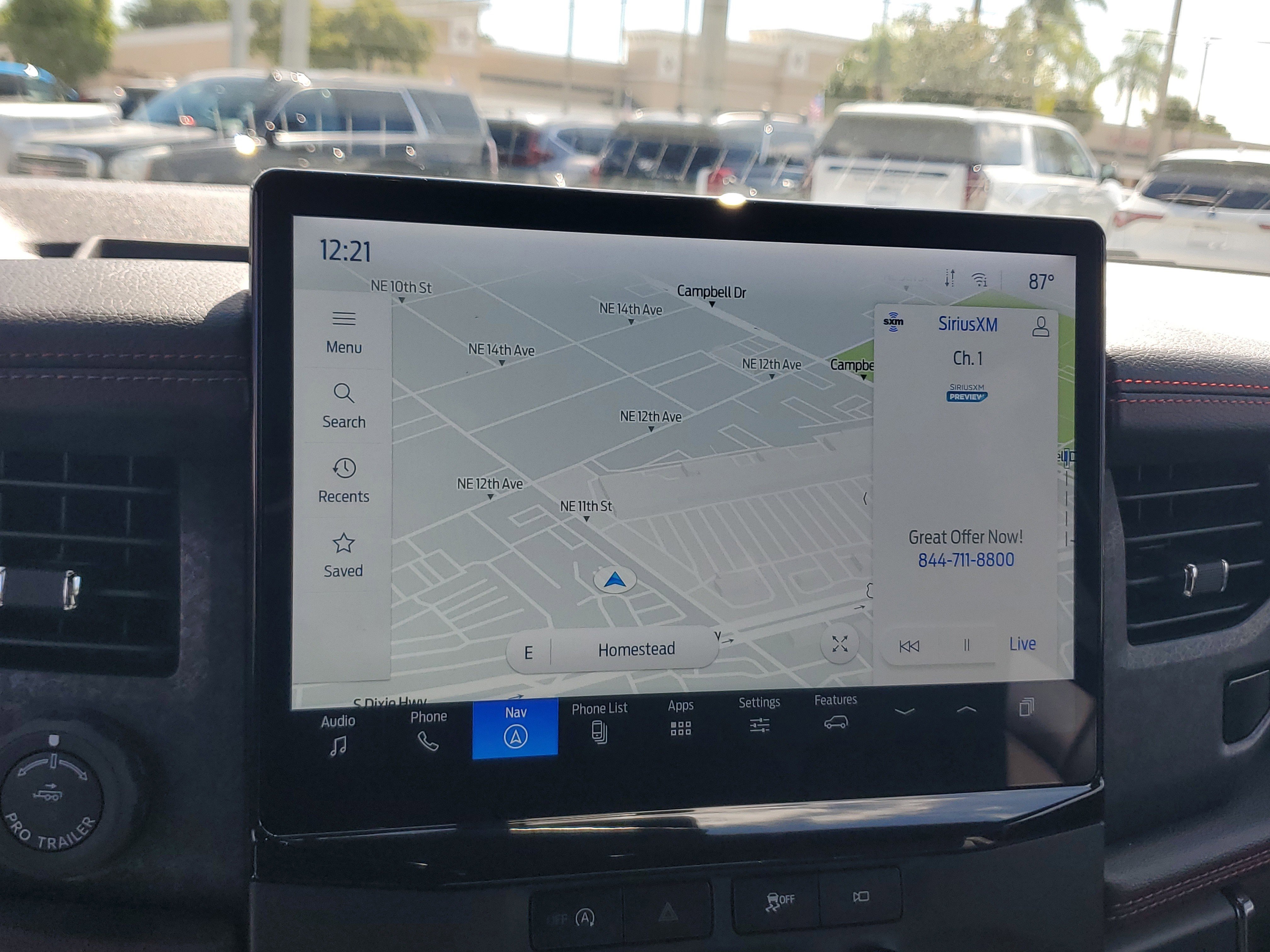 Used 2023 Ford Expedition Limited image 10