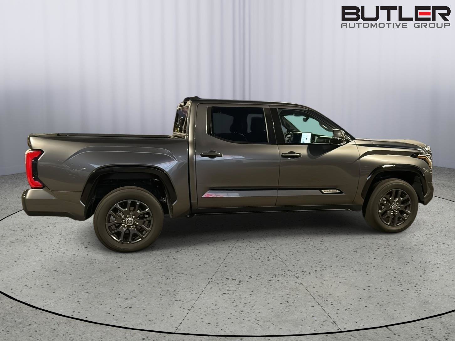 Used 2023 Toyota Tundra Platinum AWD/4WD image 7