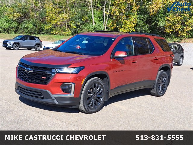 Used 2022 Chevrolet Traverse RS w/ LPO, Floor Liner Package