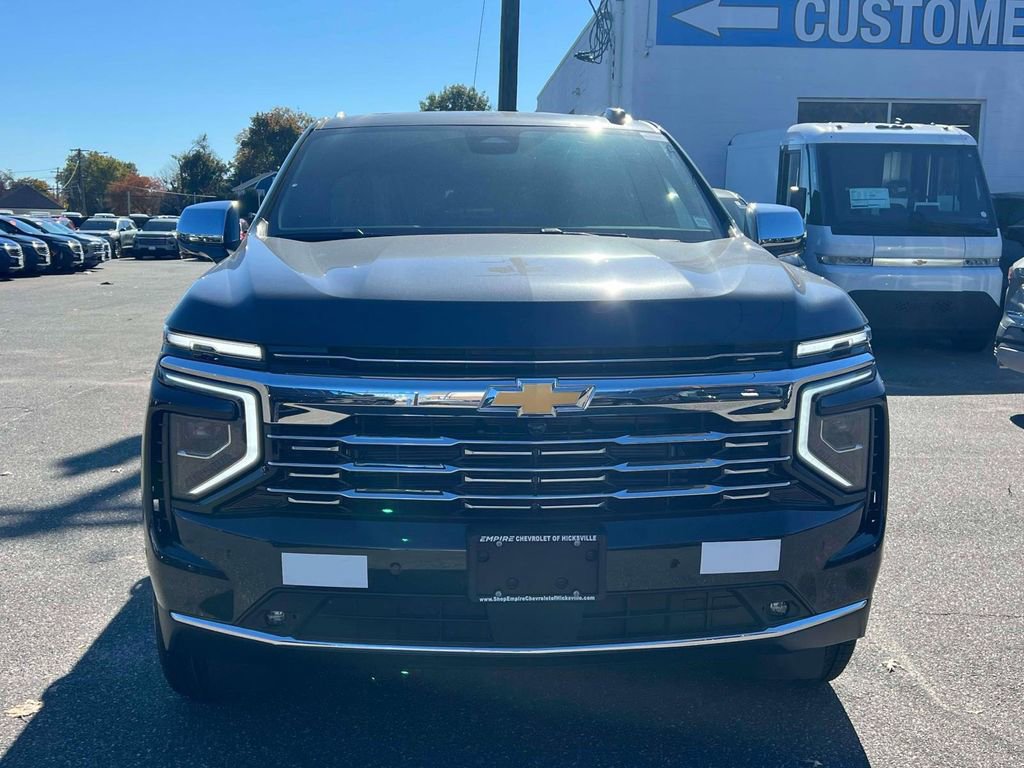 New 2026 Chevrolet Suburban Premier w/ Sun And Tow Package AWD/4WD image 2