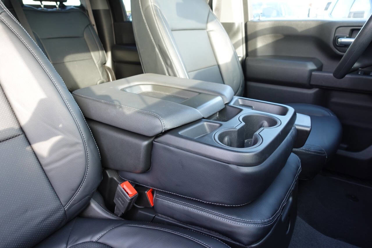 Used 2025 Chevrolet Silverado 2500 Custom w/ Custom Value Package image 32