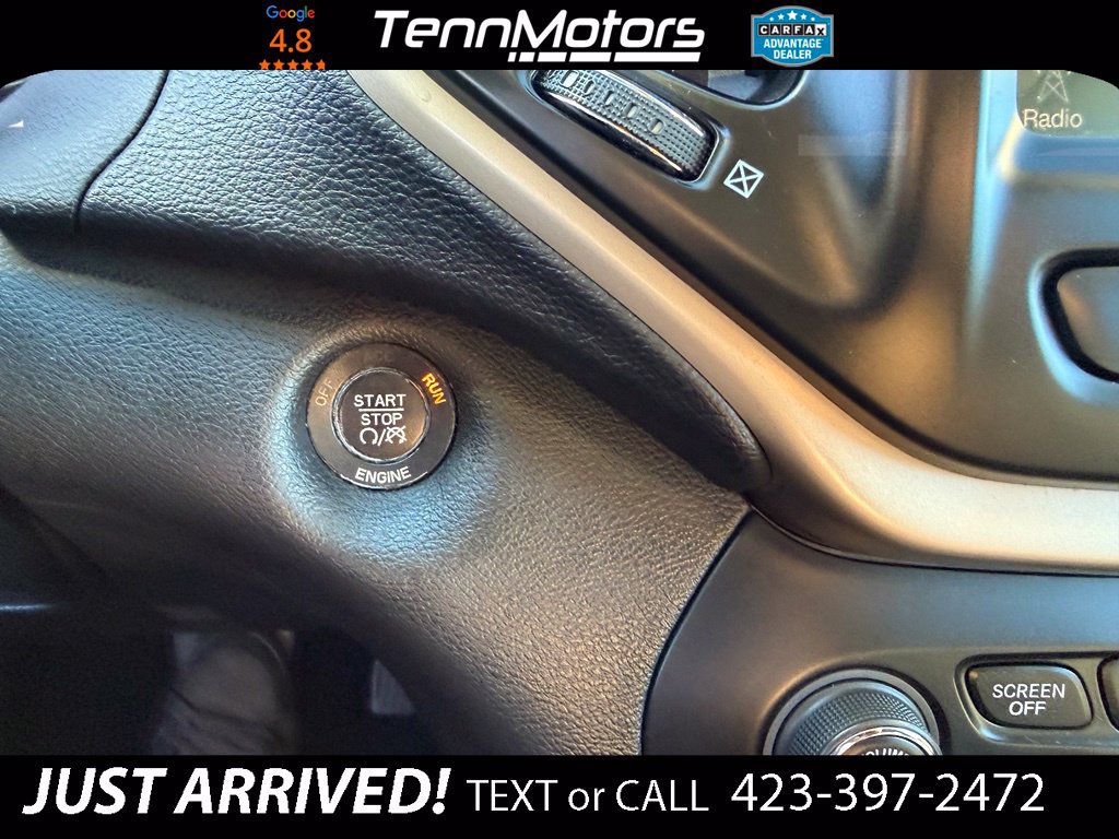 Used 2015 Jeep Cherokee Latitude w/ Comfort/Convenience Group FWD image 21