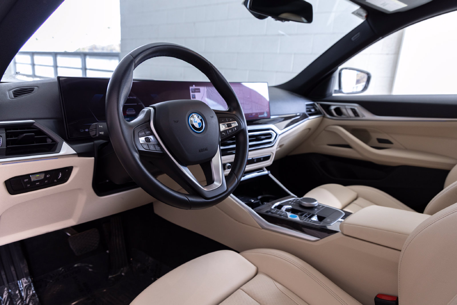 Certified 2023 BMW i4 eDrive40 RWD image 15
