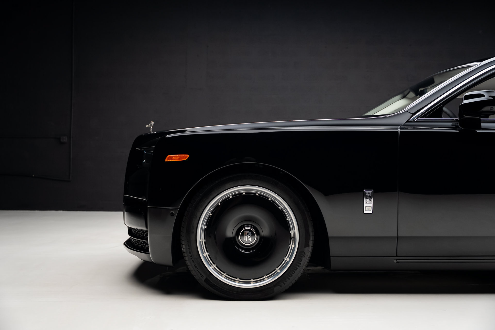 Used 2024 Rolls-Royce Phantom Extended Wheelbase RWD image 19