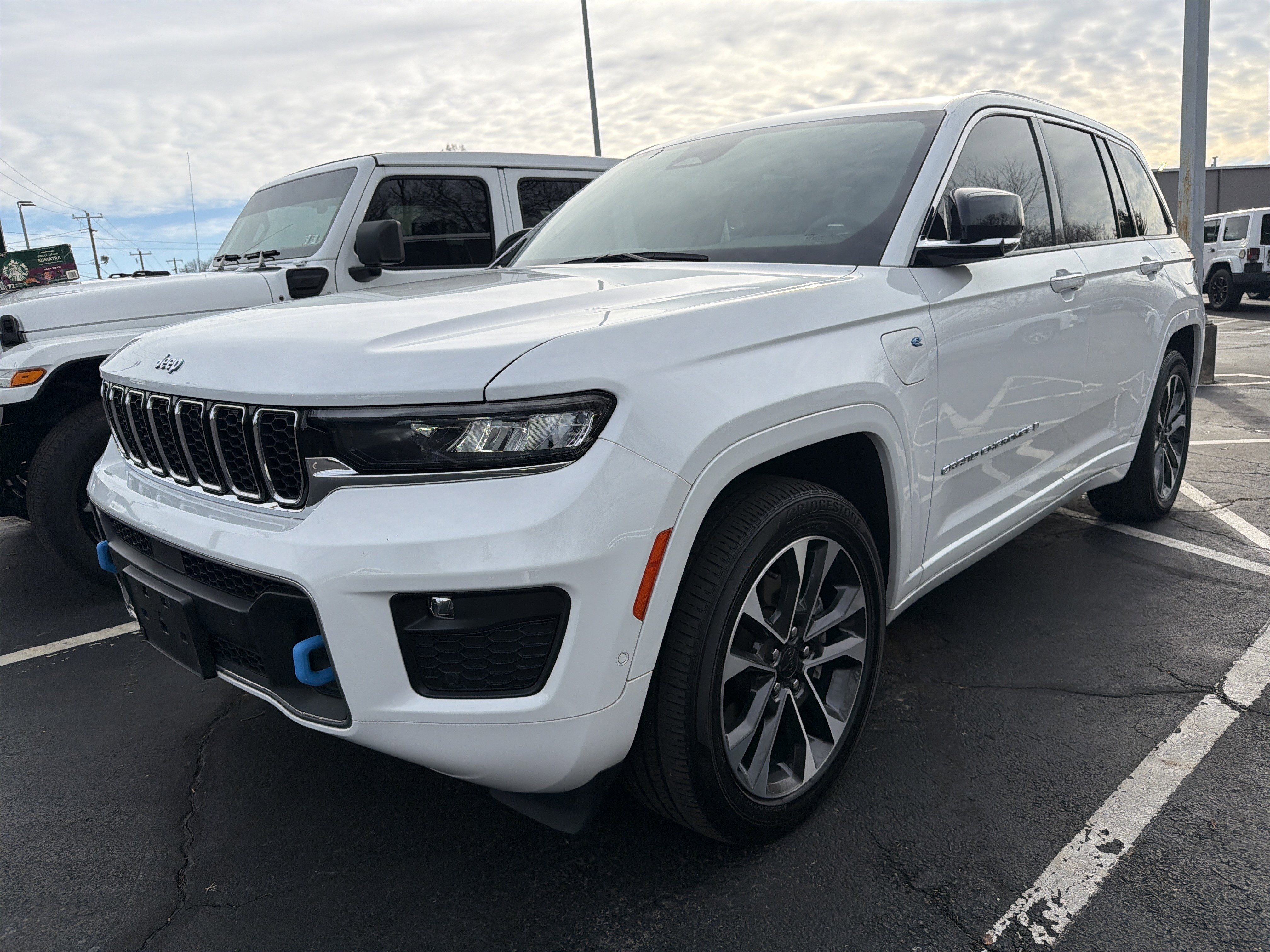 Certified 2022 Jeep Grand Cherokee Overland image 3