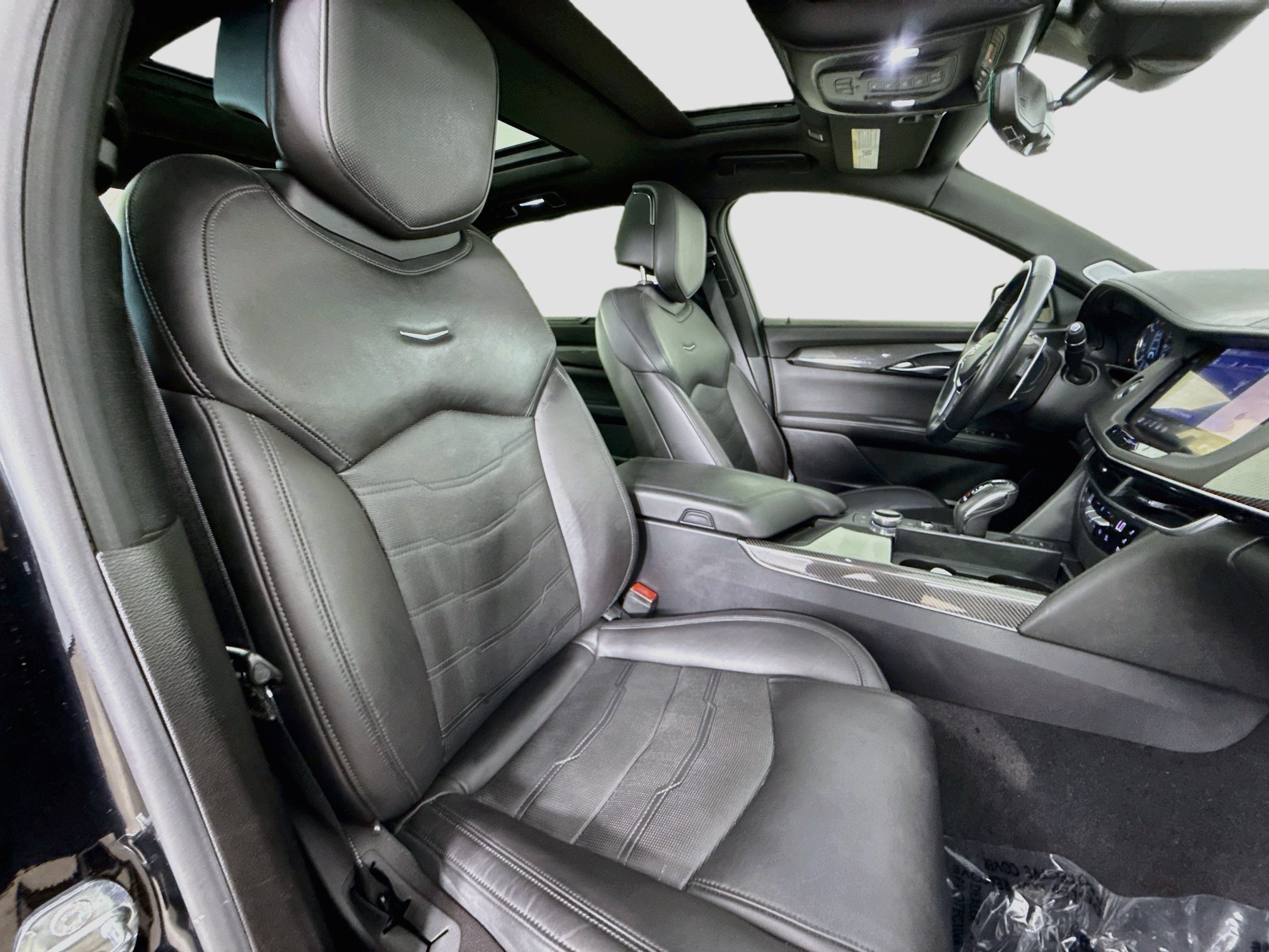 Used 2020 Cadillac CT6 V w/ LPO, Premium Carpet Package AWD/4WD image 31