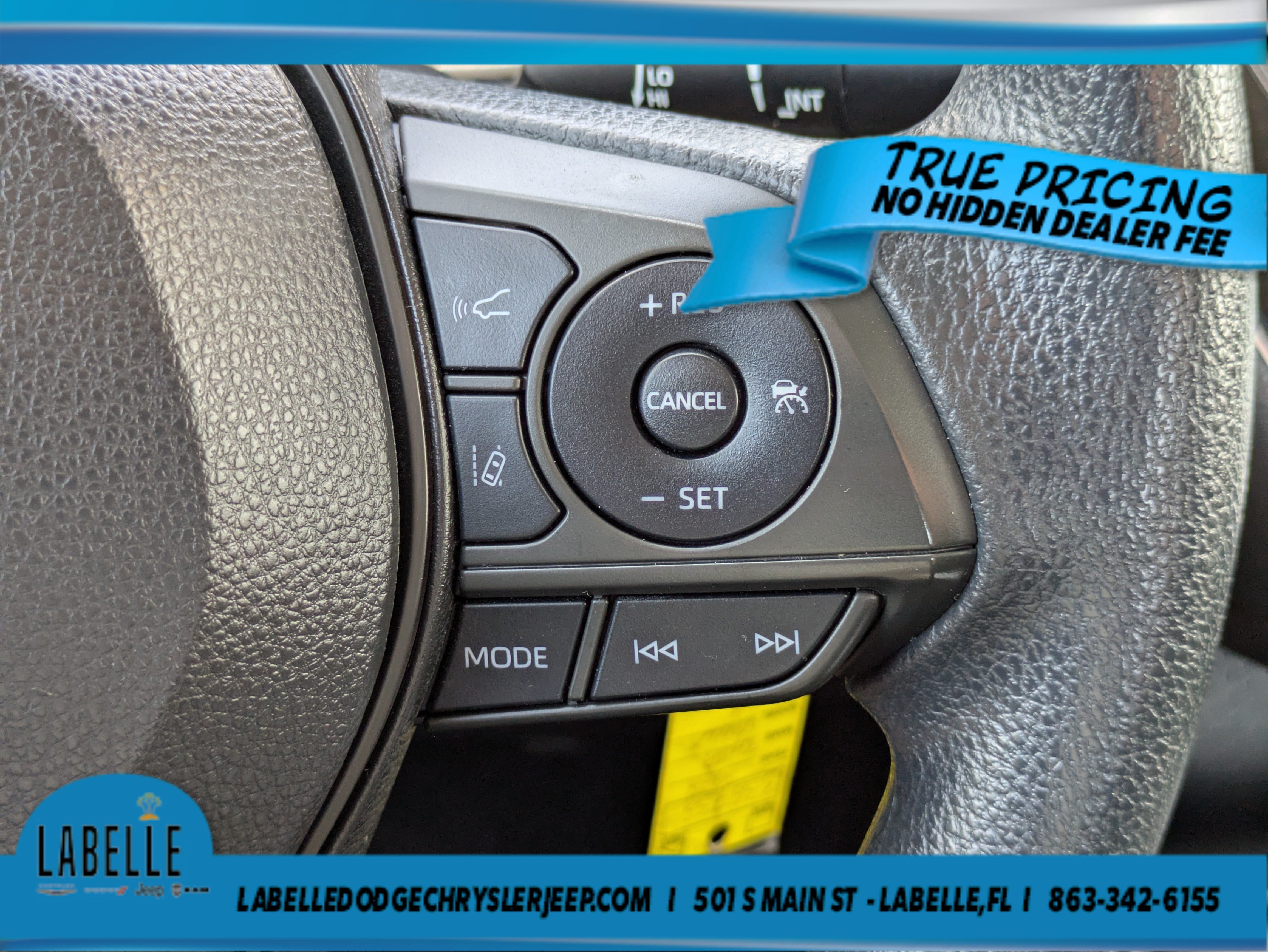 Used 2022 Toyota Corolla LE FWD image 22