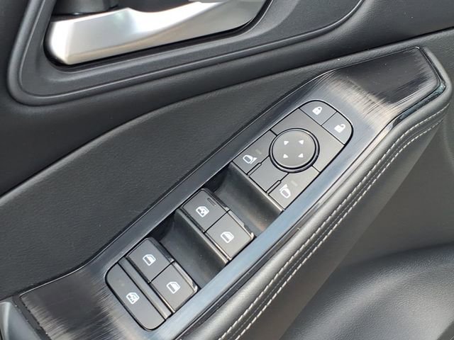 Used 2025 Nissan Rogue SV image 17