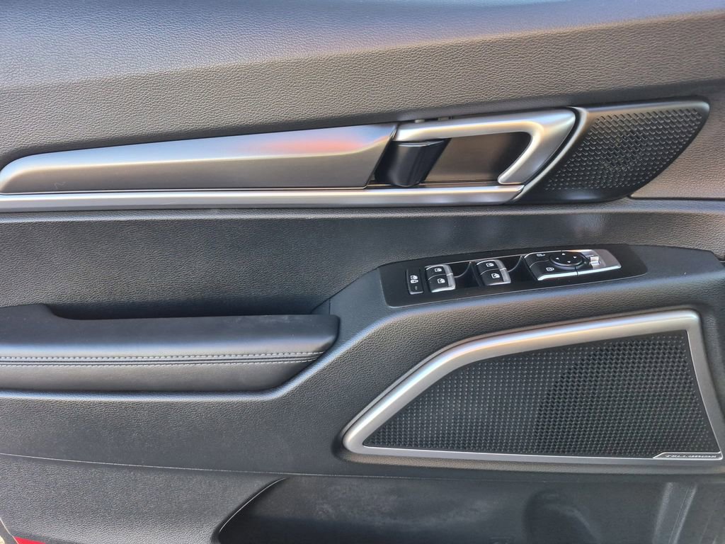 Certified 2025 Kia Telluride S image 8