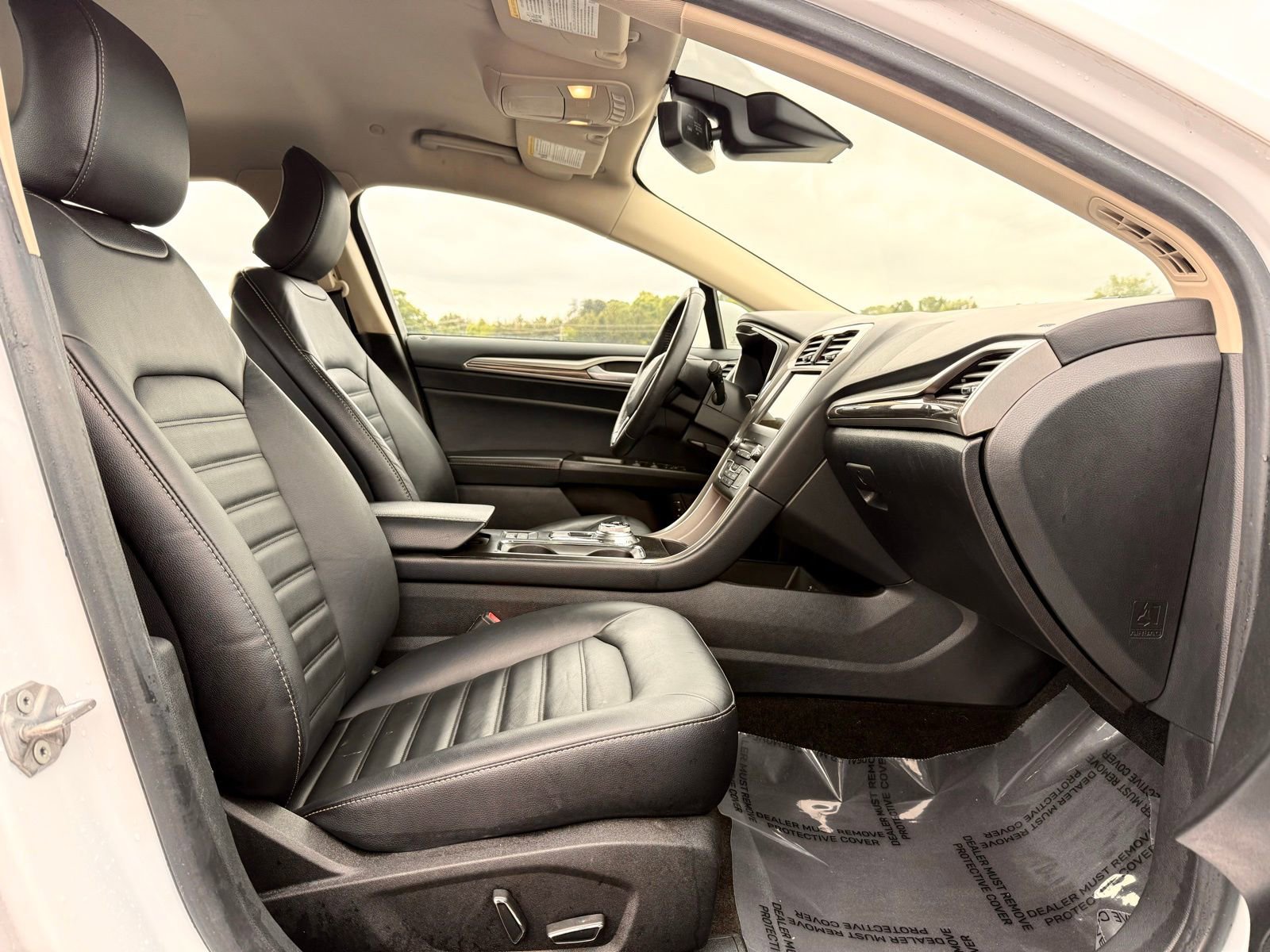 Used 2018 Ford Fusion SE w/ Equipment Group 602A FWD image 22