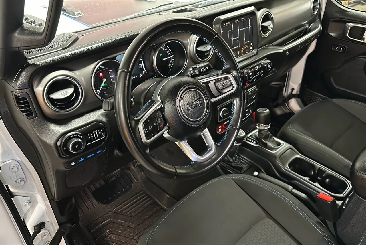 Used 2022 Jeep Wrangler Unlimited Rubicon 4xe image 43