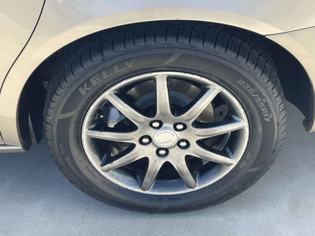 Used 2006 Buick Lucerne CXL w/ Driver Confidence Package FWD image 9