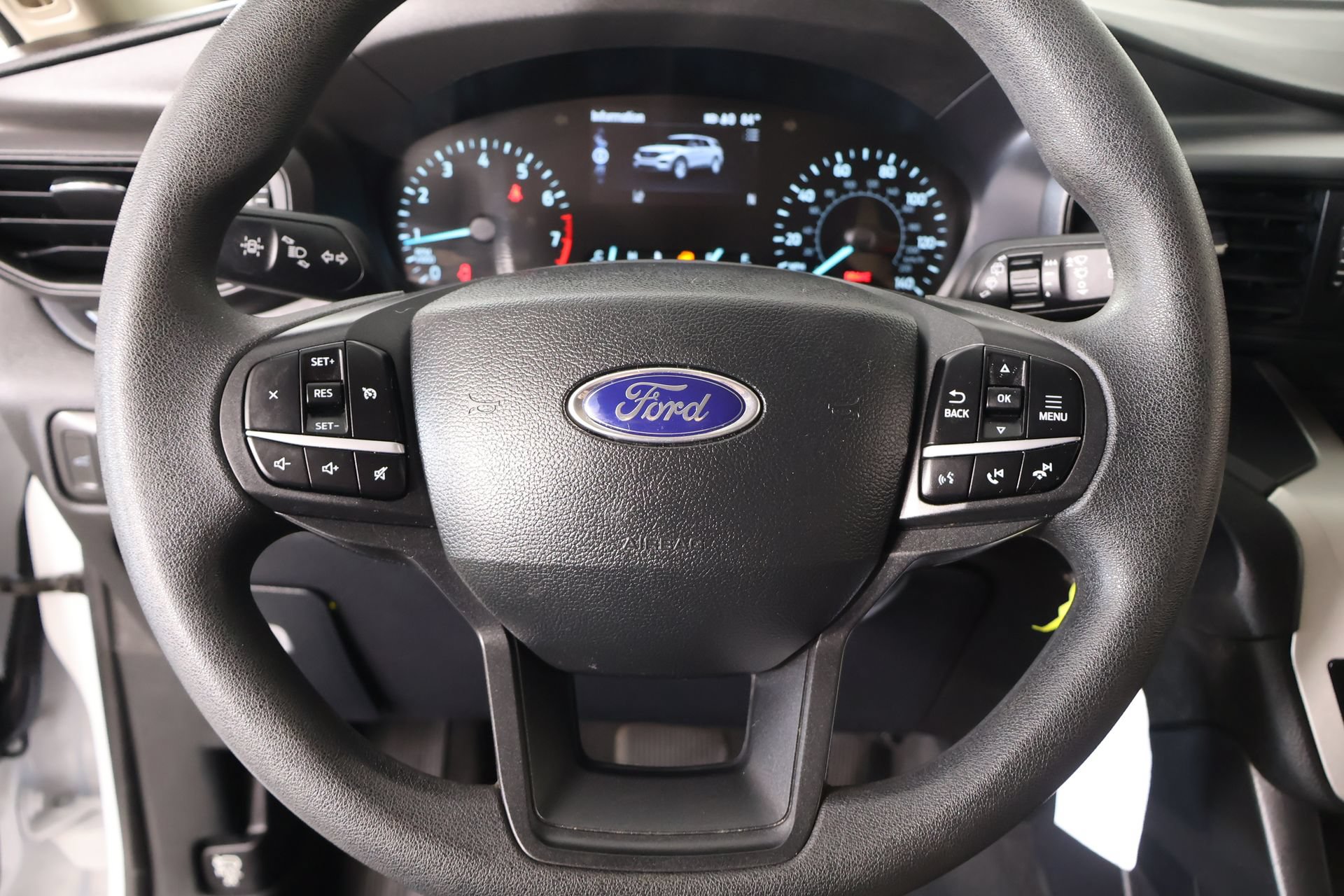 Used 2022 Ford Explorer 4WD image 3