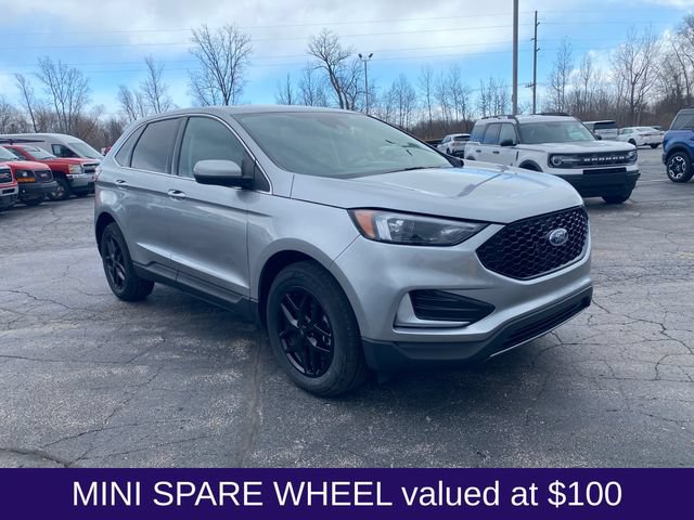 Used 2024 Ford Edge SEL AWD/4WD image 9