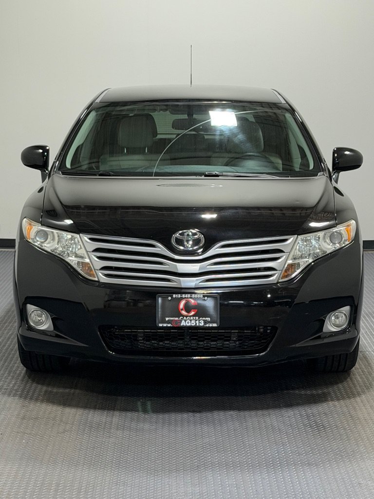 Used 2012 Toyota Venza LE FWD image 2