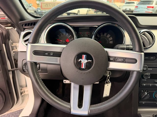 Used 2005 Ford Mustang GT RWD image 18