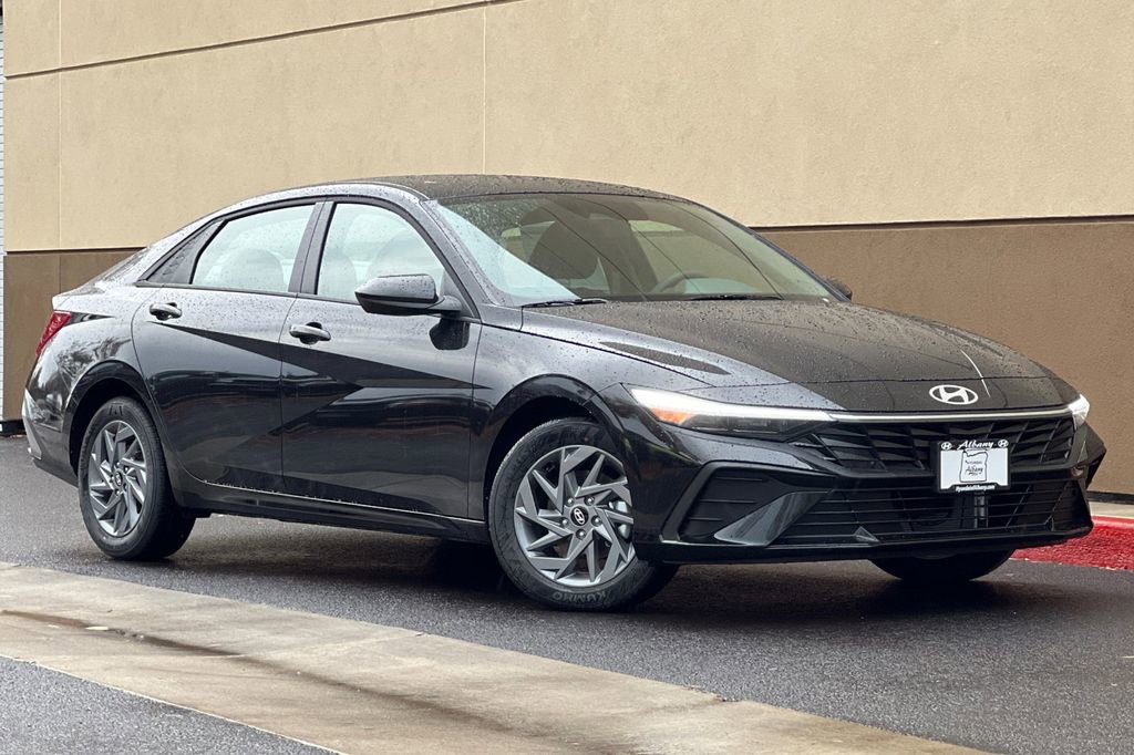 New 2026 Hyundai Elantra Blue image 2