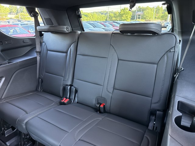 New 2026 GMC Yukon Denali w/ Denali Reserve Package AWD/4WD image 7