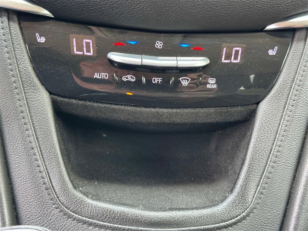 Used 2017 Cadillac XT5 Luxury w/ Driver Awareness Package image 26