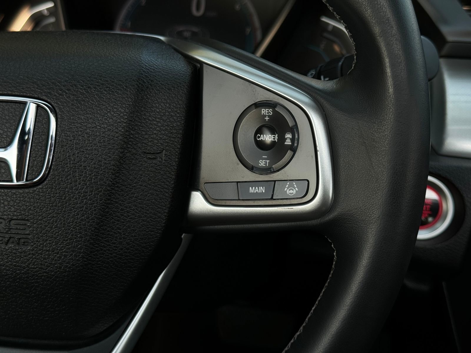 Used 2018 Honda Civic Touring image 25