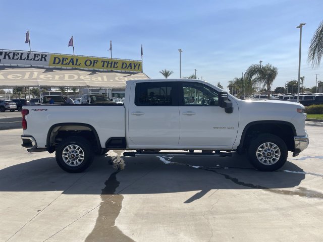 Used 2025 Chevrolet Silverado 2500 LT w/ Convenience Package AWD/4WD image 9