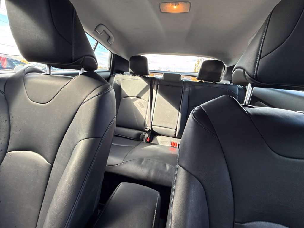 Used 2017 Toyota Prius Three Touring FWD image 10
